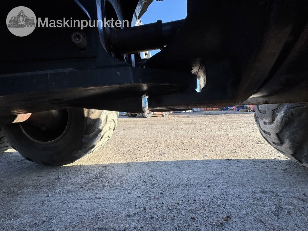 Lesnícky harvestor John Deere 1270 E: obrázok 11