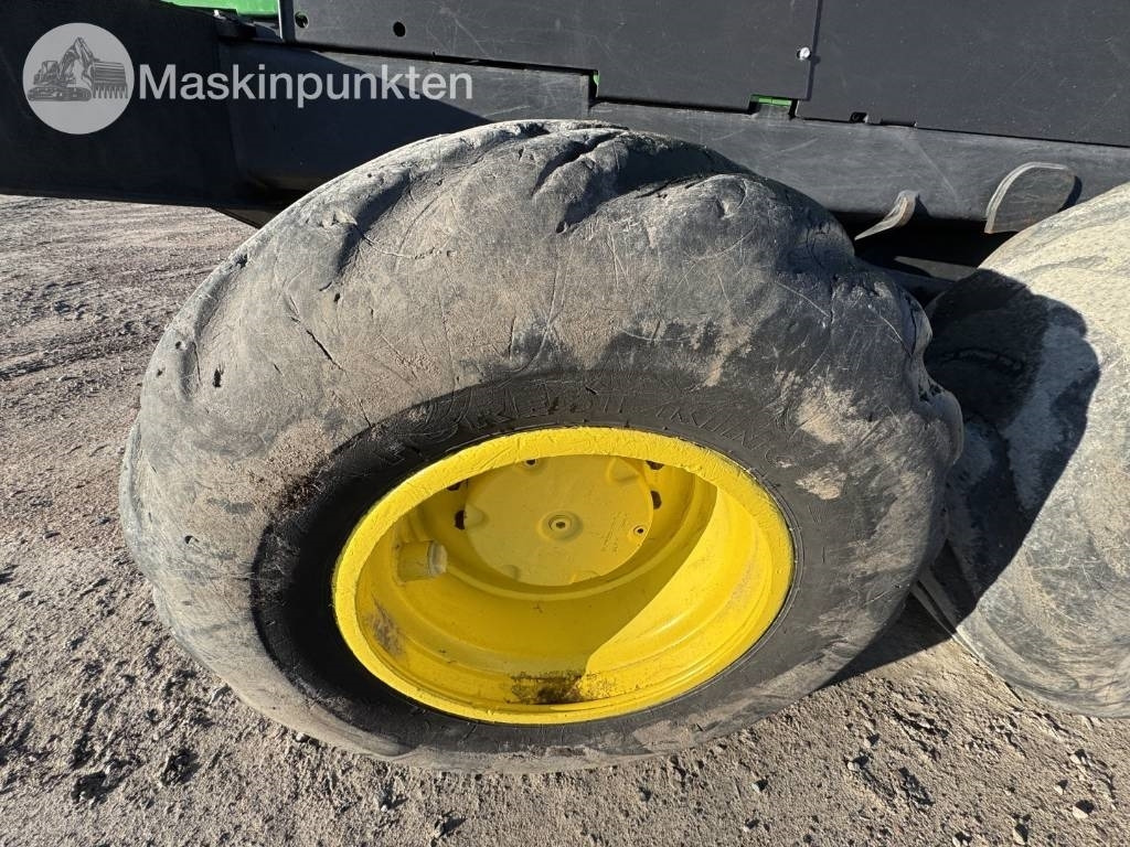 Lesnícky harvestor John Deere 1270 E: obrázok 25