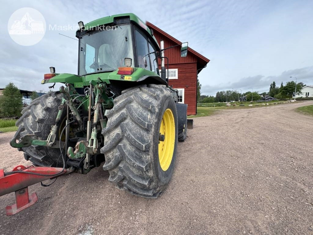 John Deere 7600 - Traktor: obrázok 4 John Deere 7600 - Traktor: obrázok 4