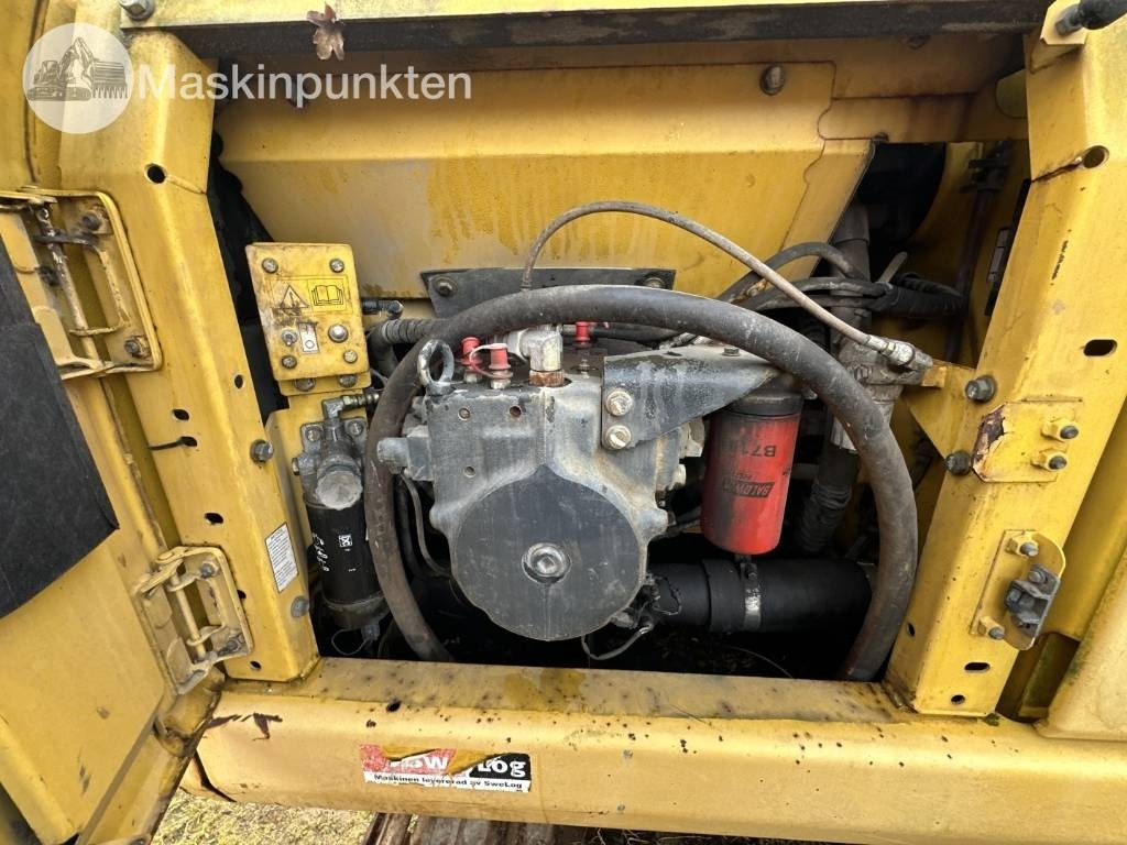 Pásové rýpadlo Komatsu PC 210 LC-8: obrázok 10