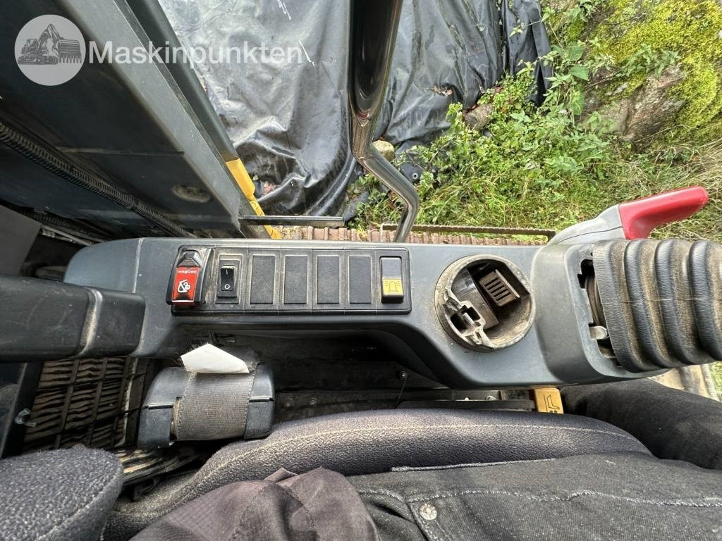 Pásové rýpadlo Komatsu PC 210 LC-8: obrázok 48