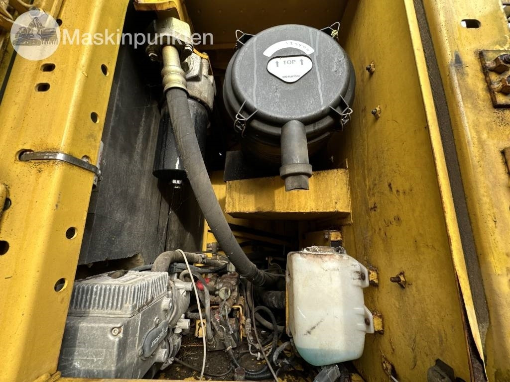 Pásové rýpadlo Komatsu PC 210 LC-8: obrázok 18