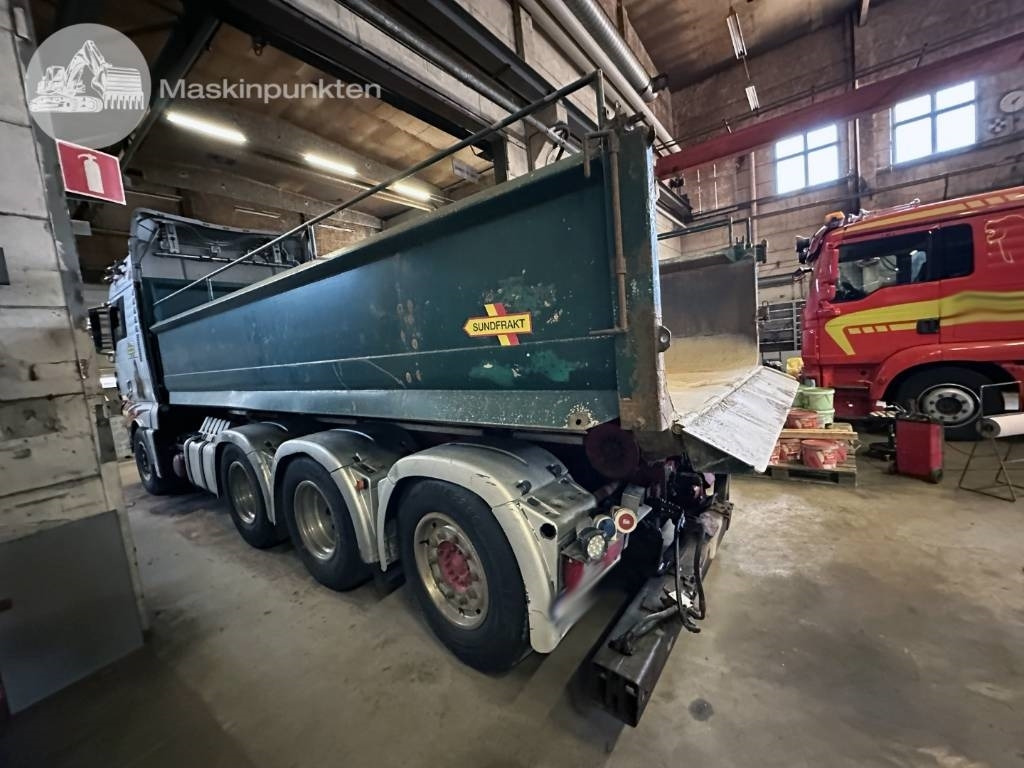 MAN TGX 35.540 - Hákový nosič kontajnerov: obrázok 5 MAN TGX 35.540 - Hákový nosič kontajnerov: obrázok 5