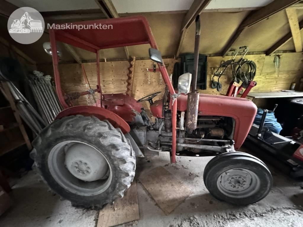Massey Ferguson 35 - Traktor: obrázok 2 Massey Ferguson 35 - Traktor: obrázok 2
