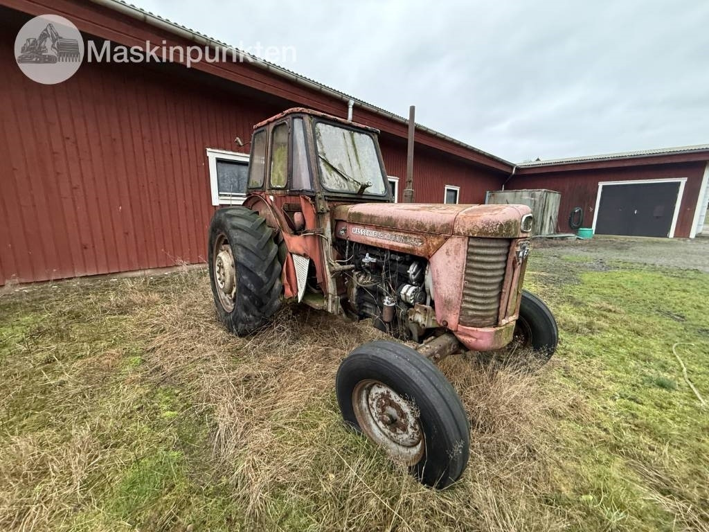 Massey Ferguson 65 - Traktor: obrázok 4 Massey Ferguson 65 - Traktor: obrázok 4