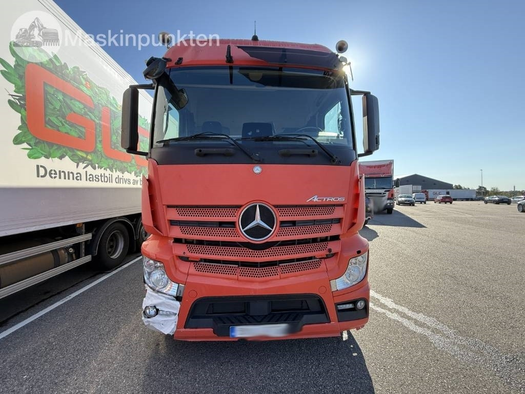 Mercedes-Benz Actros 2551 - Chladirenské nákladné vozidlo: obrázok 2 Mercedes-Benz Actros 2551 - Chladirenské nákladné vozidlo: obrázok 2