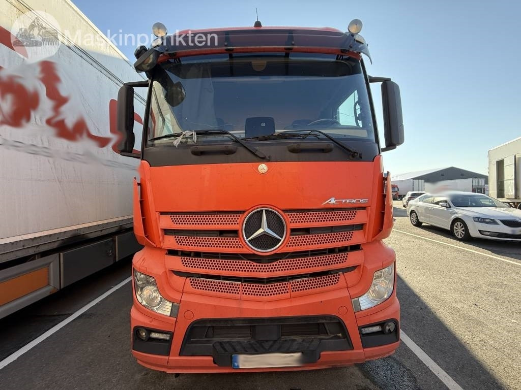 Mercedes-Benz Actros 2551 - Chladirenské nákladné vozidlo: obrázok 2 Mercedes-Benz Actros 2551 - Chladirenské nákladné vozidlo: obrázok 2