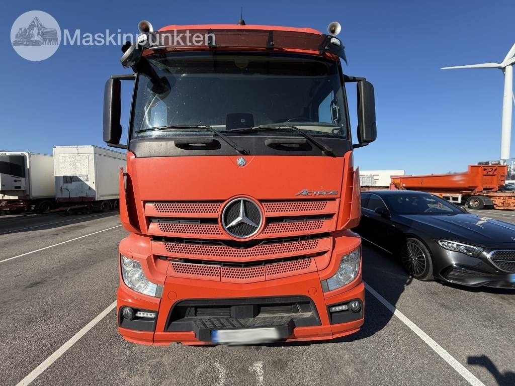 Mercedes-Benz Actros 2551 - Chladirenské nákladné vozidlo: obrázok 2 Mercedes-Benz Actros 2551 - Chladirenské nákladné vozidlo: obrázok 2