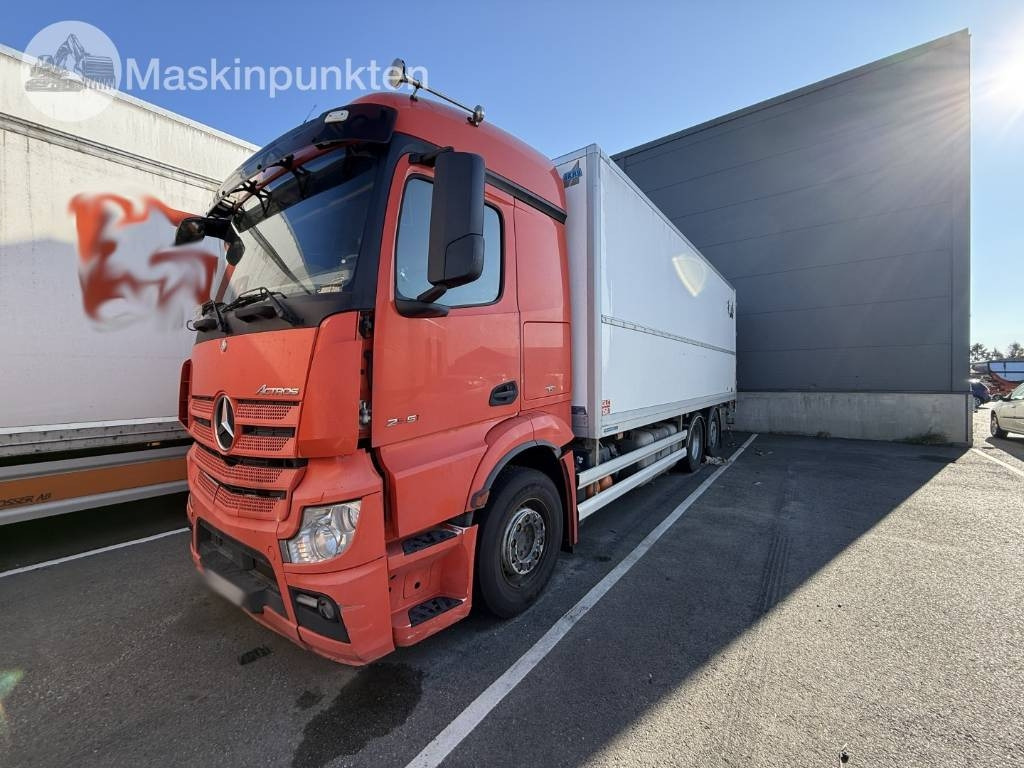 Mercedes-Benz Actros 2551 - Chladirenské nákladné vozidlo: obrázok 1 Mercedes-Benz Actros 2551 - Chladirenské nákladné vozidlo: obrázok 1