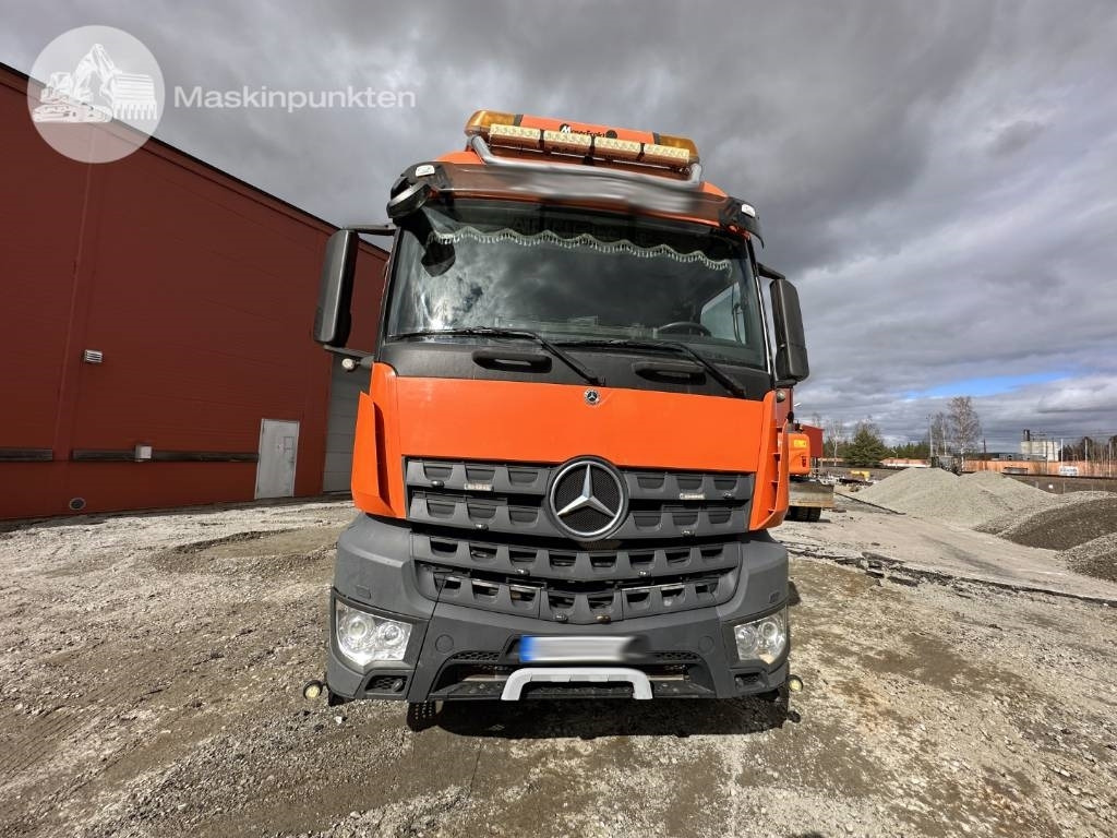 Mercedes-Benz Arocs - Sklápač: obrázok 3 Mercedes-Benz Arocs - Sklápač: obrázok 3