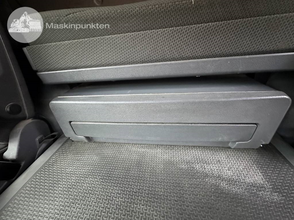 Sklápač Scania G 490: obrázok 29