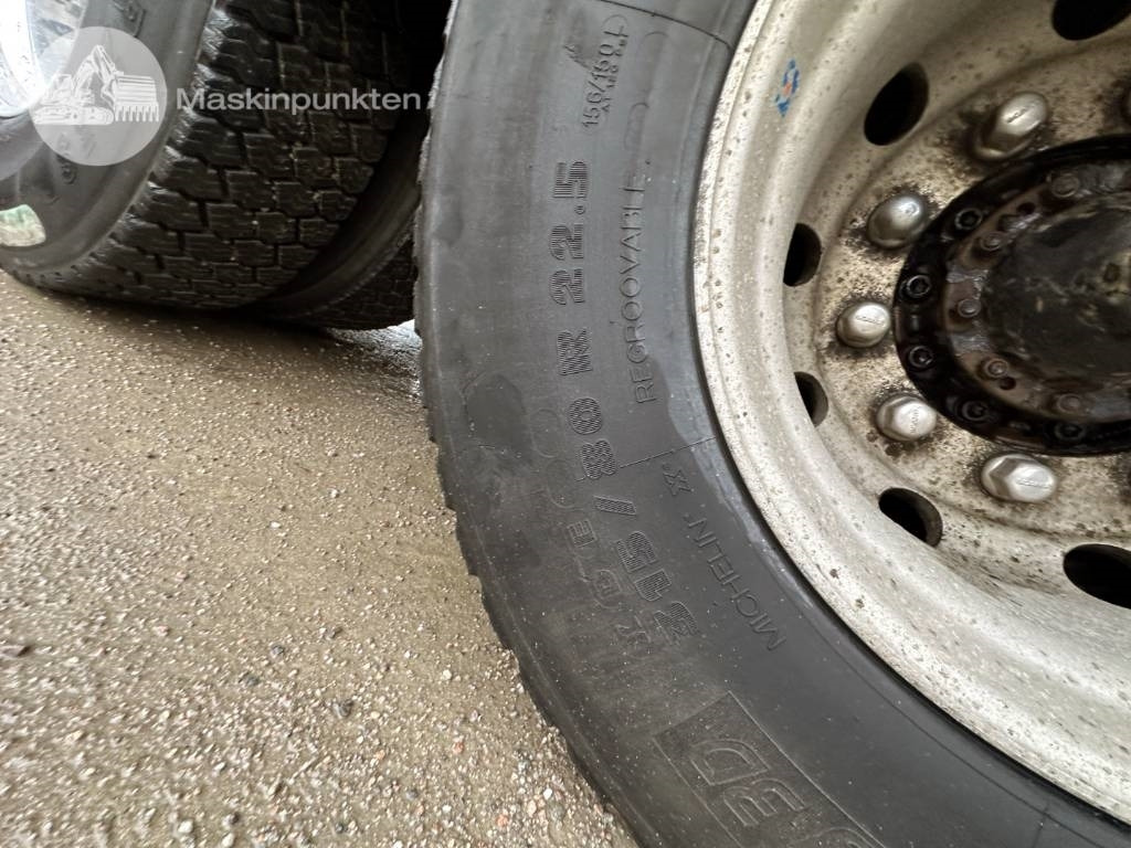 Sklápač Scania G 490: obrázok 38