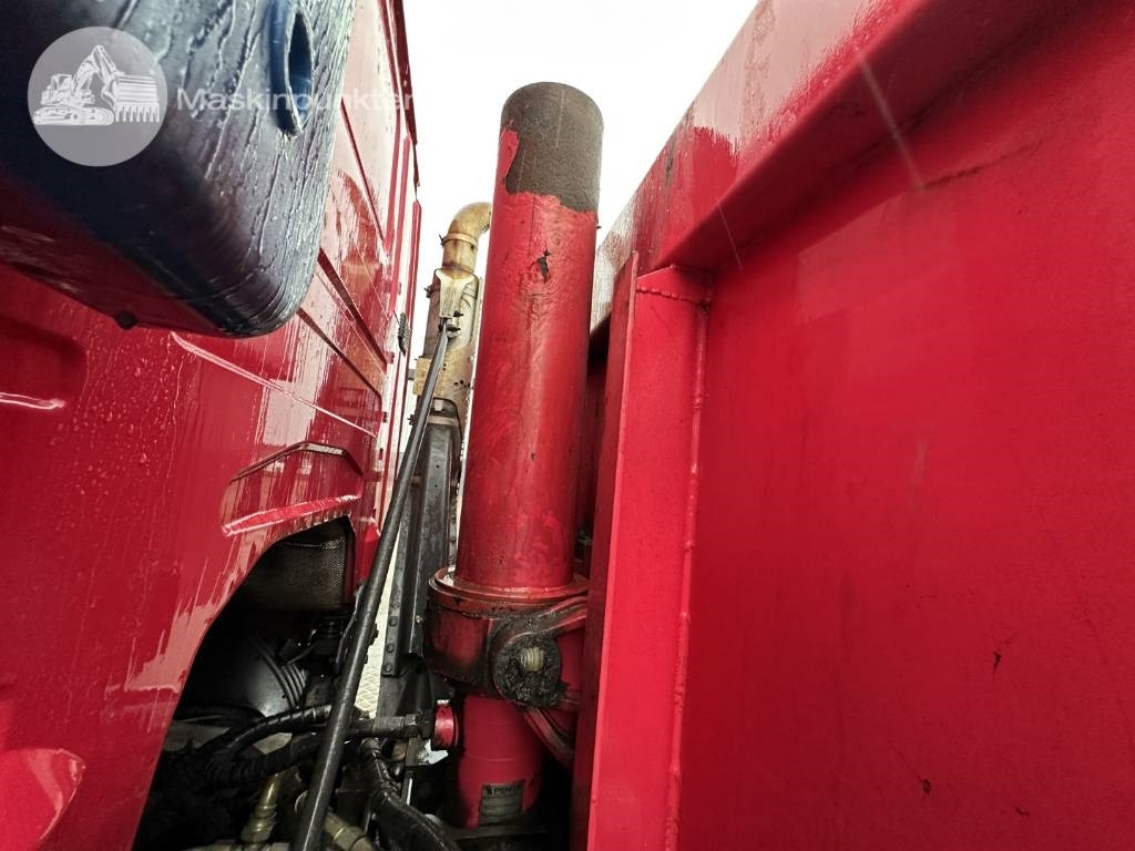 Sklápač Scania G 490: obrázok 48