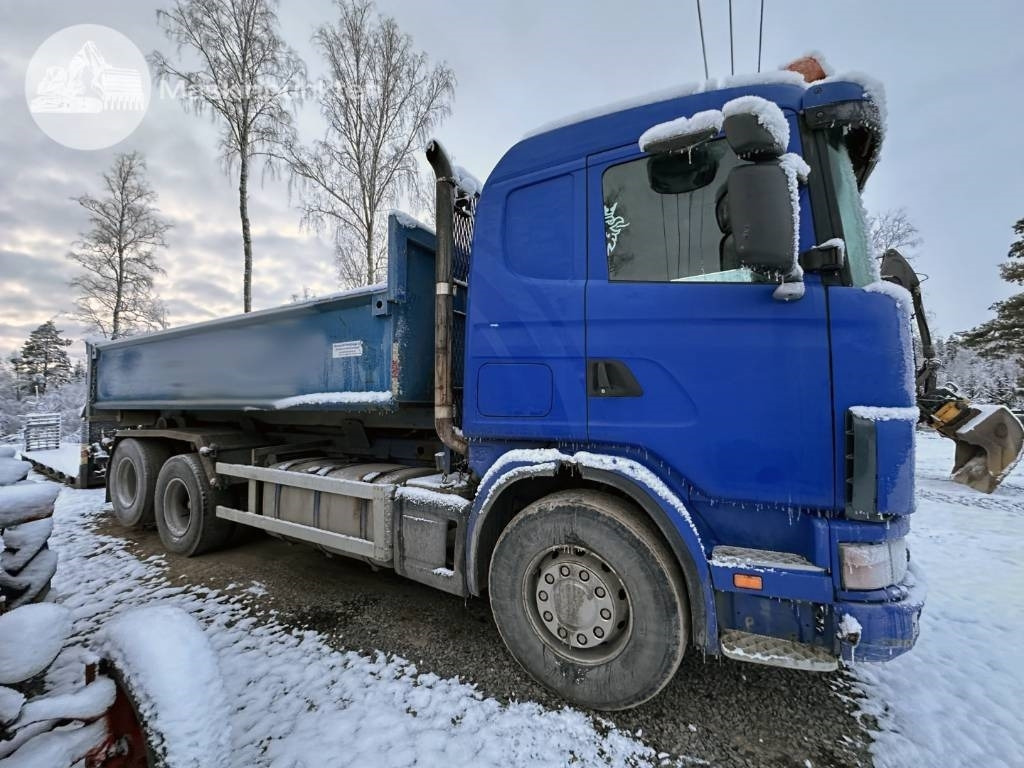 Scania R 124 GB 470 - Hákový nosič kontajnerov: obrázok 2 Scania R 124 GB 470 - Hákový nosič kontajnerov: obrázok 2