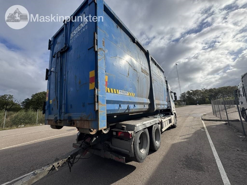 Scania R 580 EKIPAGE - Hákový nosič kontajnerov: obrázok 3 Scania R 580 EKIPAGE - Hákový nosič kontajnerov: obrázok 3