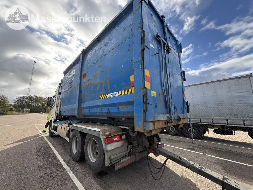 Scania R 580 EKIPAGE - Hákový nosič kontajnerov: obrázok 2 Scania R 580 EKIPAGE - Hákový nosič kontajnerov: obrázok 2