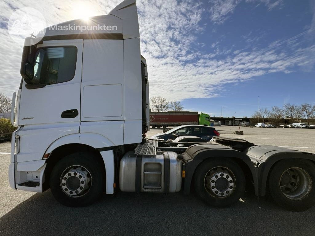 Mercedes-Benz Actros 2545 - Ťahač: obrázok 4 Mercedes-Benz Actros 2545 - Ťahač: obrázok 4