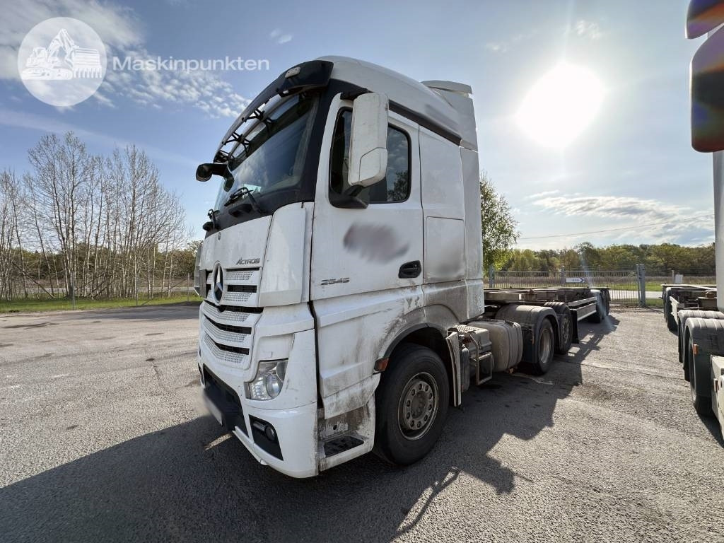 Mercedes-Benz Actros 2545 - Ťahač: obrázok 2 Mercedes-Benz Actros 2545 - Ťahač: obrázok 2