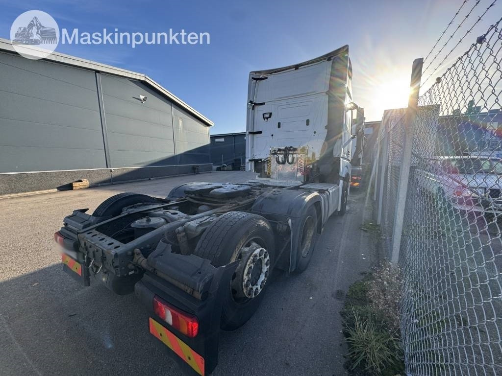 Mercedes-Benz Actros 963-4-C - Ťahač: obrázok 3 Mercedes-Benz Actros 963-4-C - Ťahač: obrázok 3