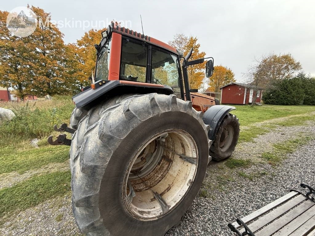Valtra Valmet 8350-4 - Traktor: obrázok 5 Valtra Valmet 8350-4 - Traktor: obrázok 5