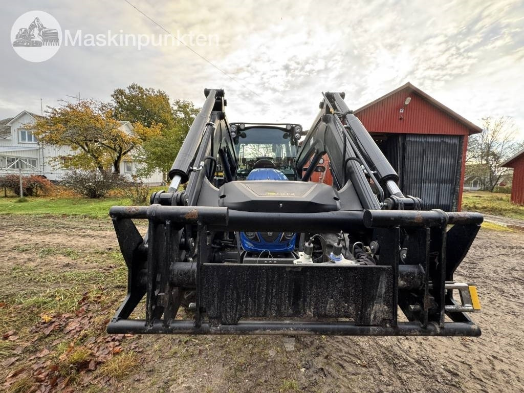 Valtra Valmet A 114 - Traktor: obrázok 5 Valtra Valmet A 114 - Traktor: obrázok 5