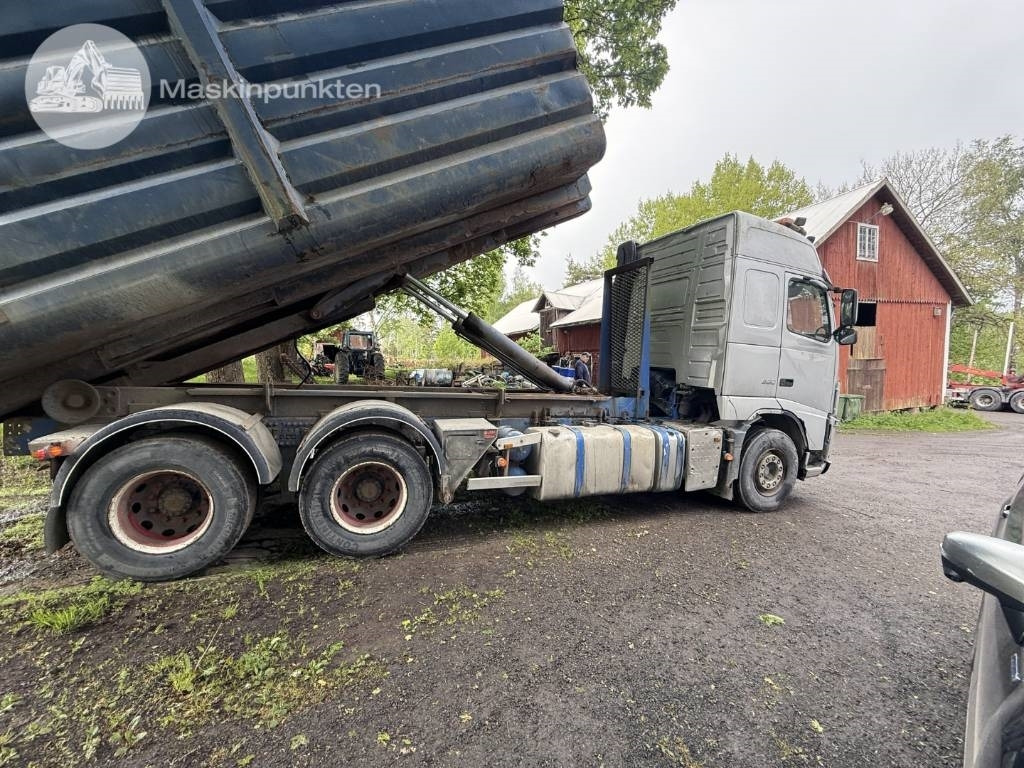 Volvo FH 16 660 - Hákový nosič kontajnerov: obrázok 4 Volvo FH 16 660 - Hákový nosič kontajnerov: obrázok 4