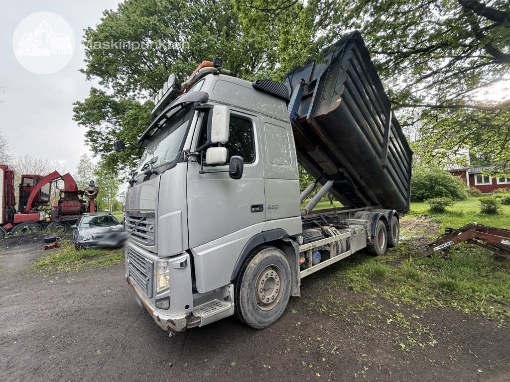 Volvo FH 16 660 - Hákový nosič kontajnerov: obrázok 2 Volvo FH 16 660 - Hákový nosič kontajnerov: obrázok 2