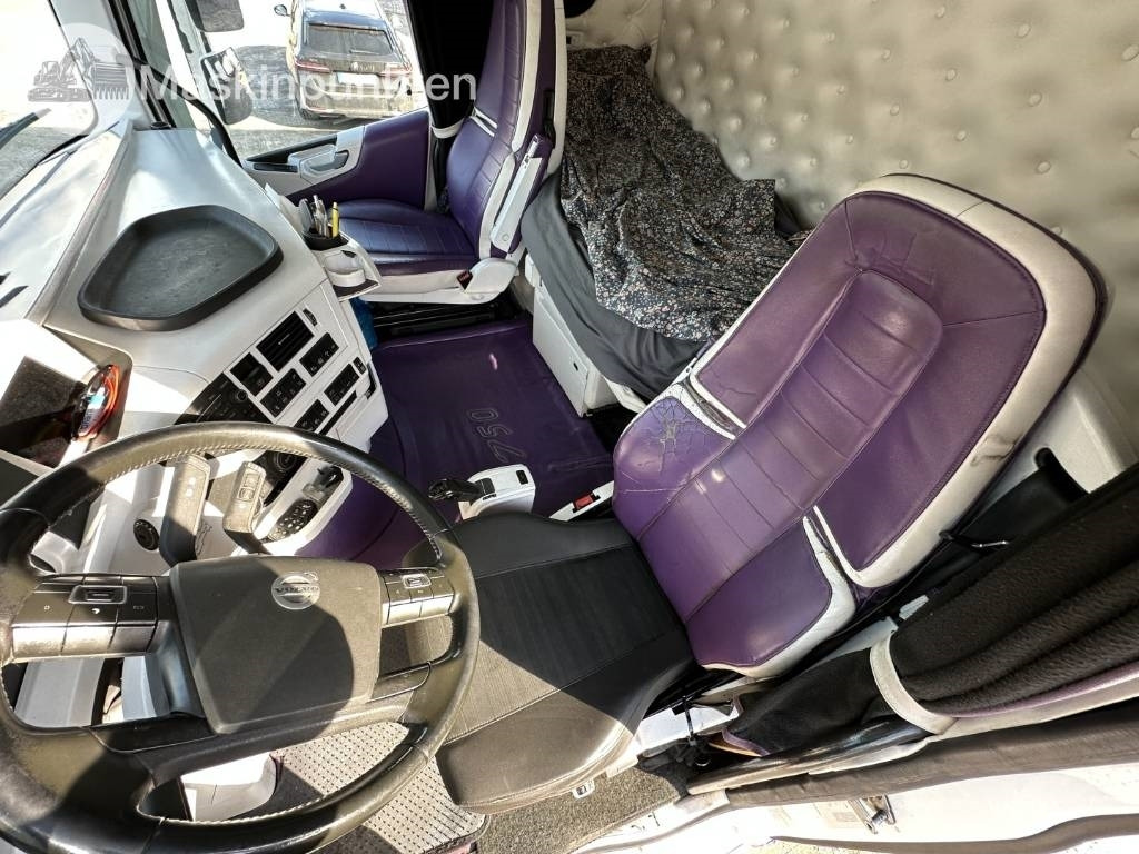 Skříňový nákladní auto Volvo FH 16 750: obrázok 14