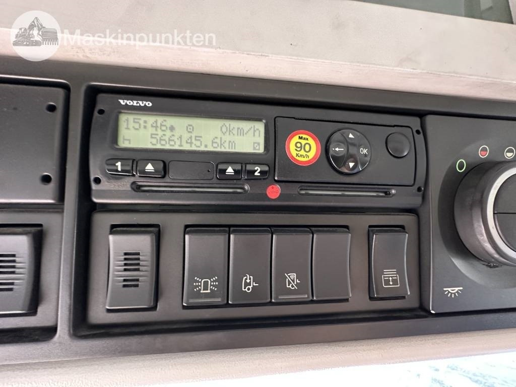 Skříňový nákladní auto Volvo FH 16 750: obrázok 31