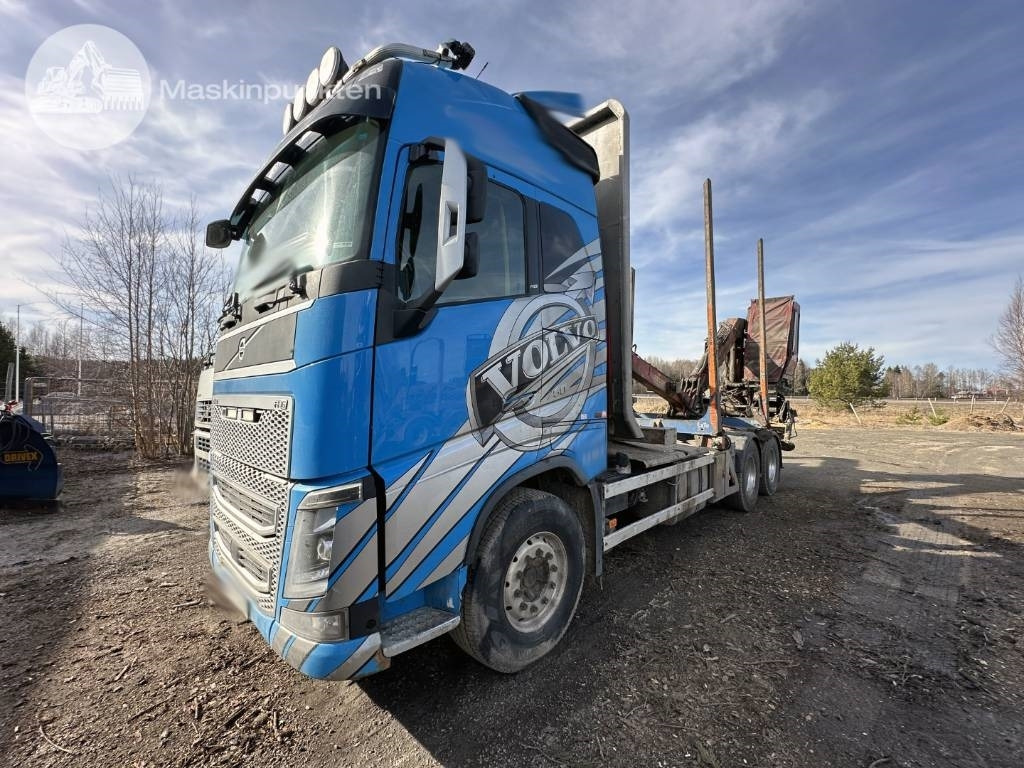 Volvo FH 16 750 - Nákladné vozidlo na prepravu dreva: obrázok 3 Volvo FH 16 750 - Nákladné vozidlo na prepravu dreva: obrázok 3