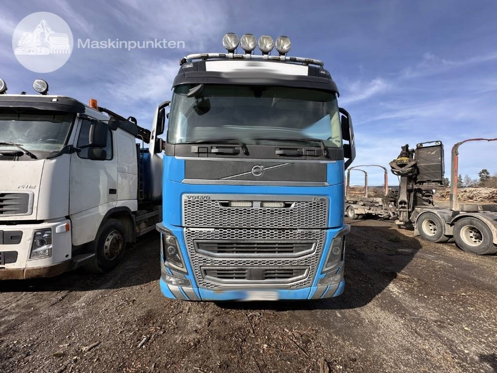 Volvo FH 16 750 - Nákladné vozidlo na prepravu dreva: obrázok 2 Volvo FH 16 750 - Nákladné vozidlo na prepravu dreva: obrázok 2