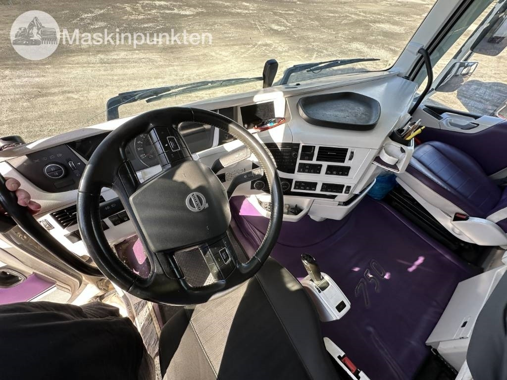 Skříňový nákladní auto Volvo FH 16 750: obrázok 20