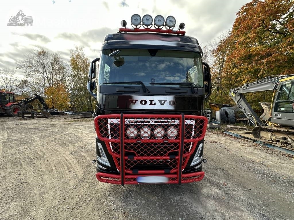 Volvo FH 64 R Timmerbil med kran - Nákladné vozidlo na prepravu dreva: obrázok 2 Volvo FH 64 R Timmerbil med kran - Nákladné vozidlo na prepravu dreva: obrázok 2