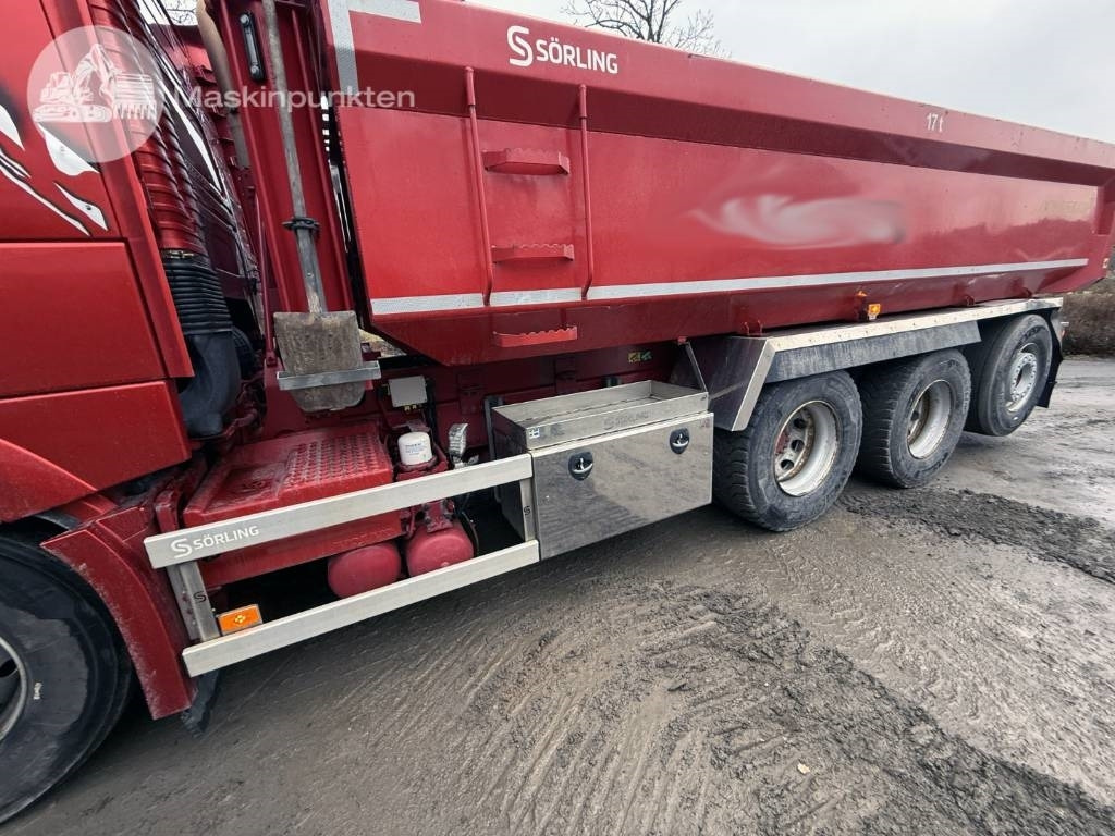 Sklápač Volvo FMX 540: obrázok 28