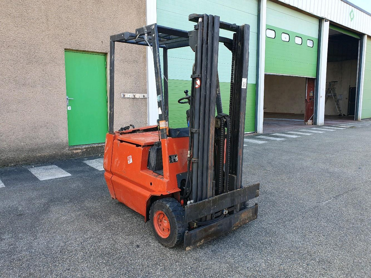 FENWICK LINDE CHARIOT ELEVATEUR - Vysokozdvižný vozík: obrázok 1 FENWICK LINDE CHARIOT ELEVATEUR - Vysokozdvižný vozík: obrázok 1