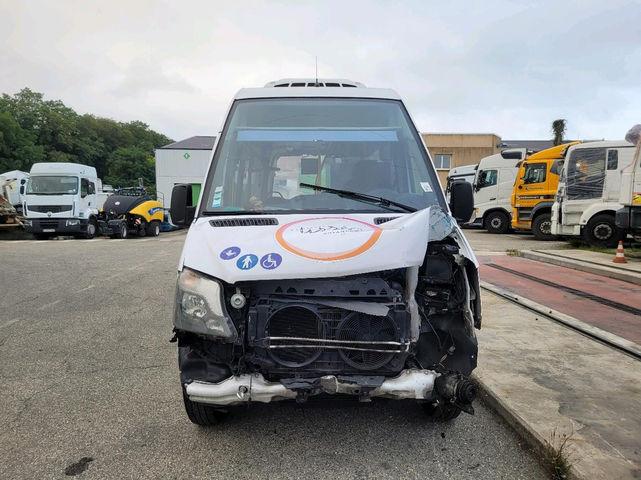 MERCEDES SPRINTER II CHASSIS 5.0T 516 C - Minibus, Mikrobus: obrázok 2 MERCEDES SPRINTER II CHASSIS 5.0T 516 C - Minibus, Mikrobus: obrázok 2