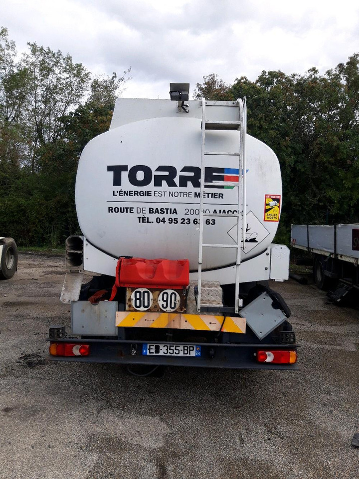 RENAULT MIDLUM CITERNE 7500 - Cisternové vozidlo: obrázok 5 RENAULT MIDLUM CITERNE 7500 - Cisternové vozidlo: obrázok 5