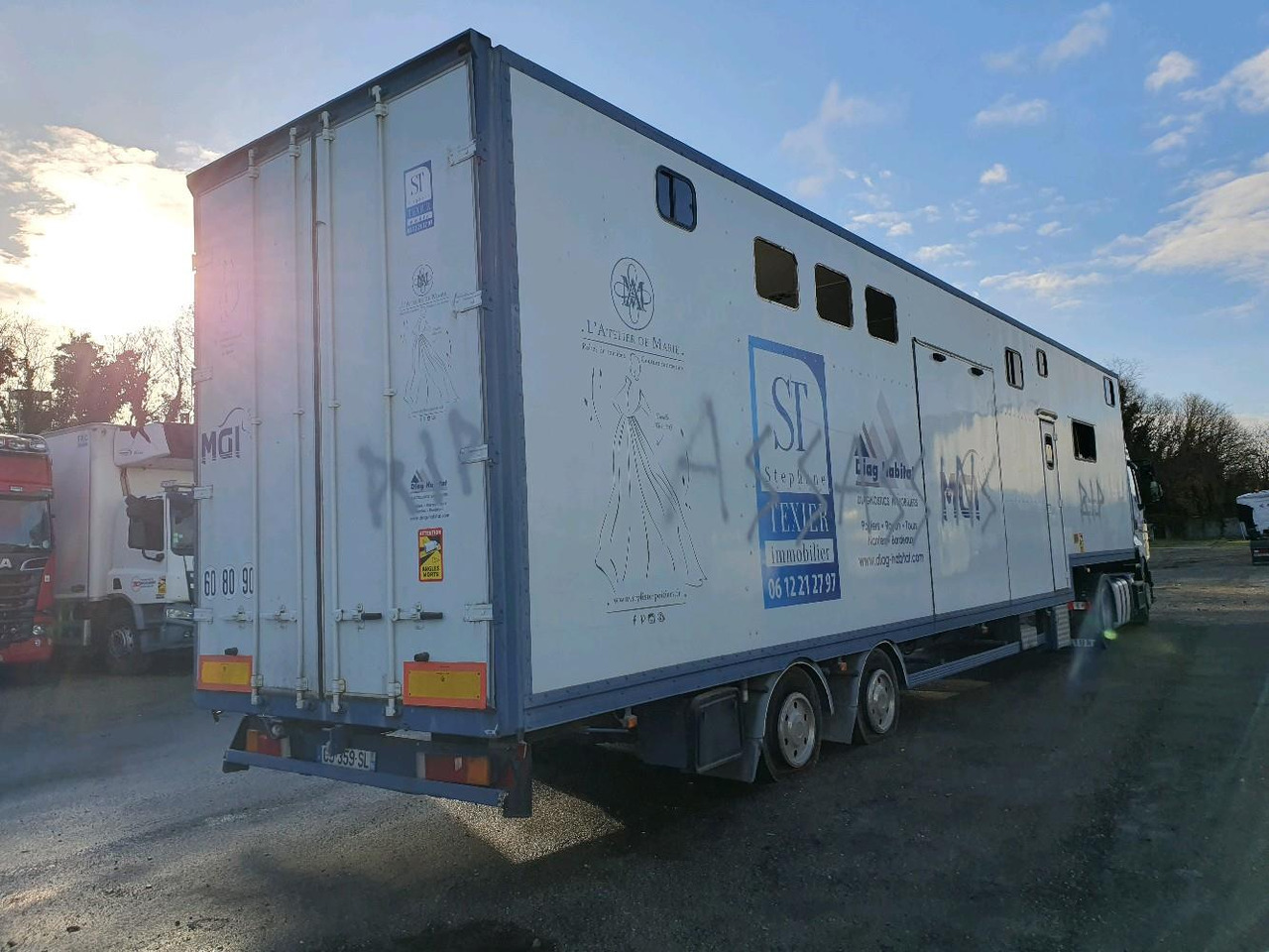 SAMRO SEMI REMORQUE HAB / VAN - Náves na prepravu koní: obrázok 4 SAMRO SEMI REMORQUE HAB / VAN - Náves na prepravu koní: obrázok 4