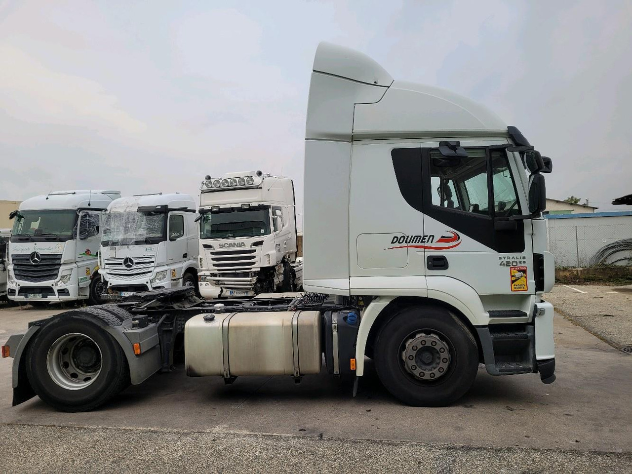 IVECO STRALIS 440S42 4X2 - Ťahač: obrázok 3 IVECO STRALIS 440S42 4X2 - Ťahač: obrázok 3