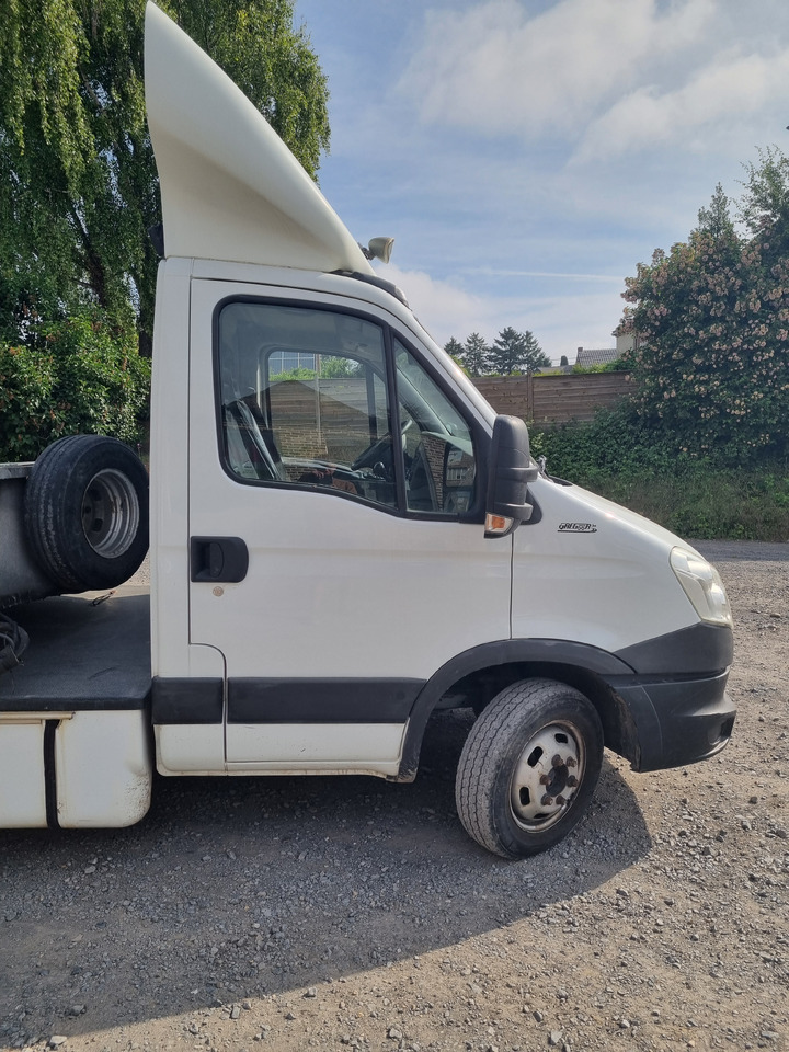 IVECO 40C35 - Mini ťahač: obrázok 3 IVECO 40C35 - Mini ťahač: obrázok 3