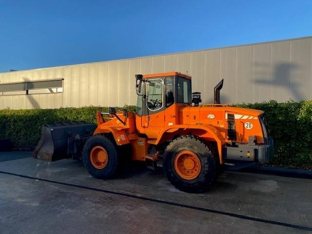 Doosan DL 200  - Kolesový nakladač: obrázok 3 Doosan DL 200  - Kolesový nakladač: obrázok 3