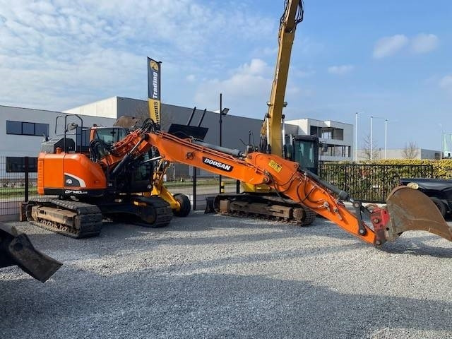 Doosan DX140 LCR-5 - Pásové rýpadlo: obrázok 4 Doosan DX140 LCR-5 - Pásové rýpadlo: obrázok 4