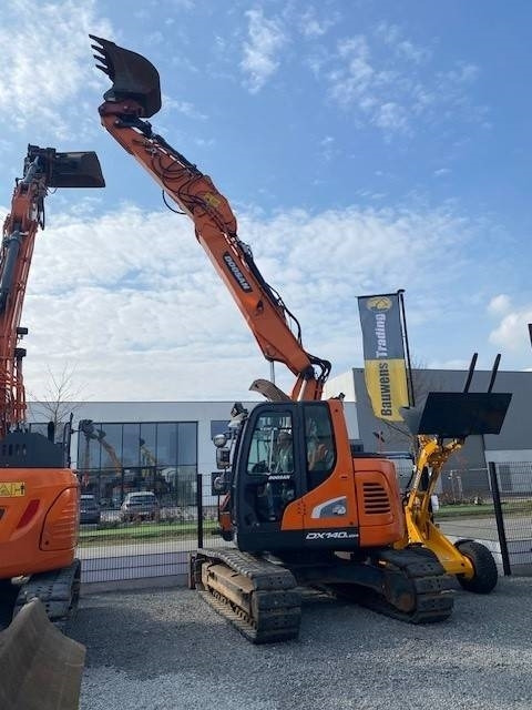 Doosan DX140 LCR-5 - Pásové rýpadlo: obrázok 3 Doosan DX140 LCR-5 - Pásové rýpadlo: obrázok 3
