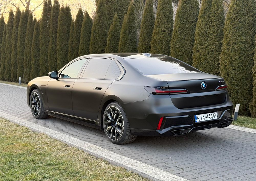 BMW Seria 7 - Sedan: obrázok 4 BMW Seria 7 - Sedan: obrázok 4