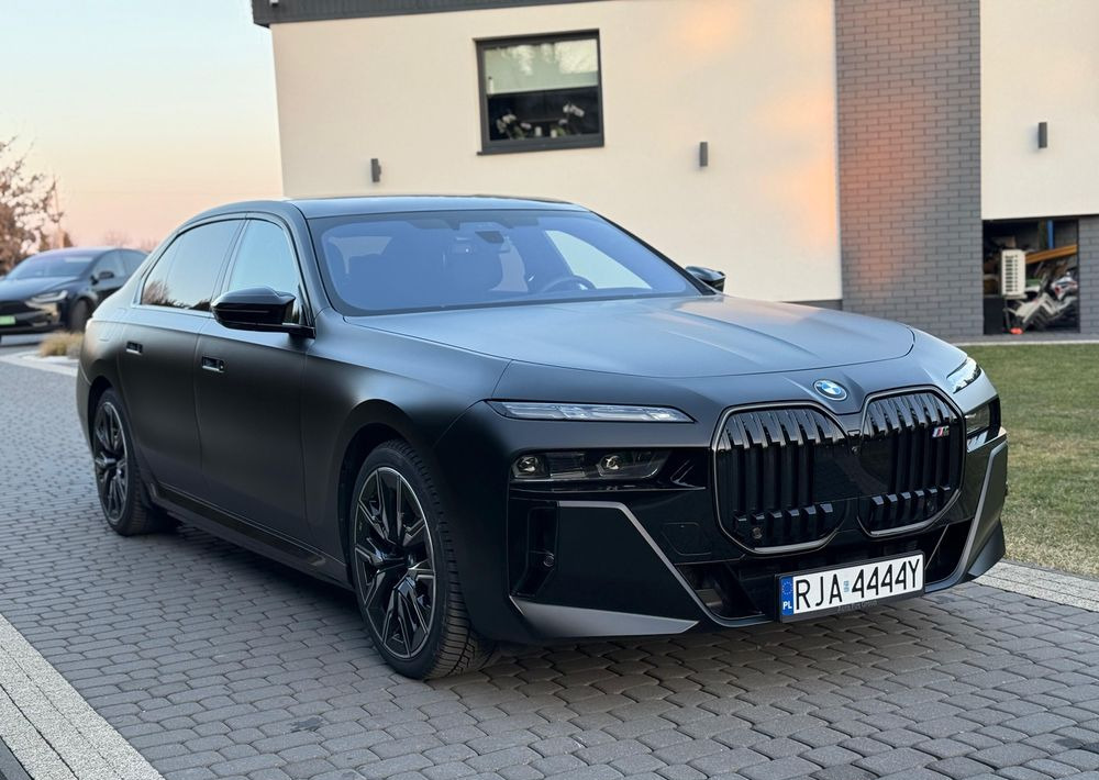 BMW Seria 7 - Sedan: obrázok 2 BMW Seria 7 - Sedan: obrázok 2