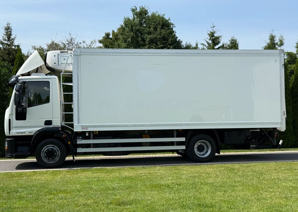 Iveco EUROCARGO 120 E22 CARRIER SUPRA 850 MT - Chladirenské nákladné vozidlo: obrázok 4 Iveco EUROCARGO 120 E22 CARRIER SUPRA 850 MT - Chladirenské nákladné vozidlo: obrázok 4