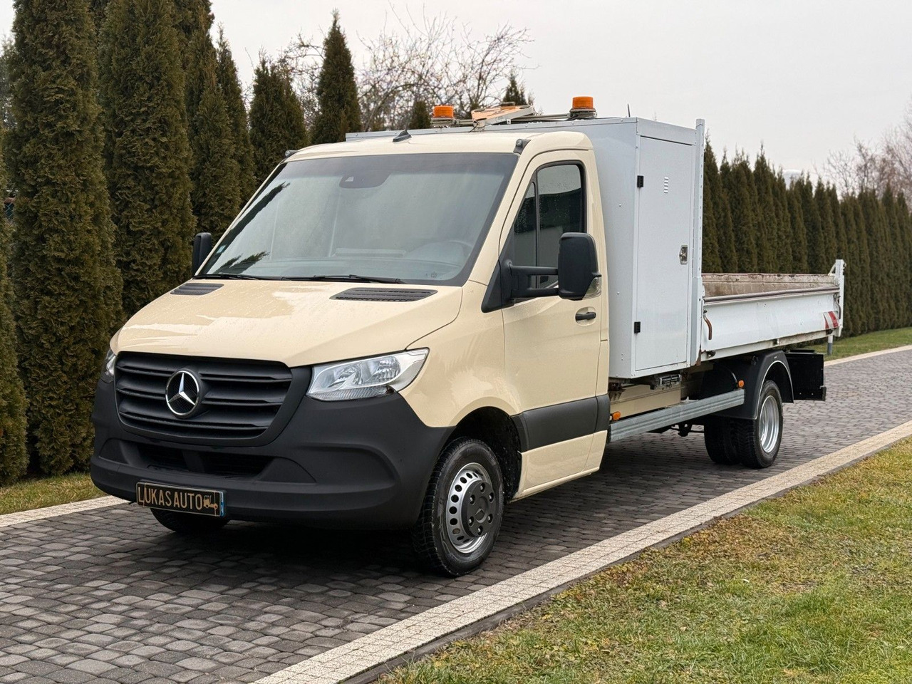 Mercedes-Benz SPRINTER TIPPER - Dodávka sklápač: obrázok 1 Mercedes-Benz SPRINTER TIPPER - Dodávka sklápač: obrázok 1