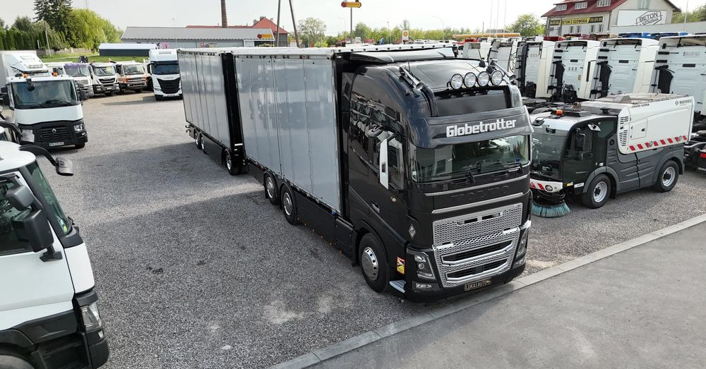 Volvo FH16 660 HP TANDEM 6x2 LIMITED EDITION - Plachtové nákladné vozidlo: obrázok 1 Volvo FH16 660 HP TANDEM 6x2 LIMITED EDITION - Plachtové nákladné vozidlo: obrázok 1