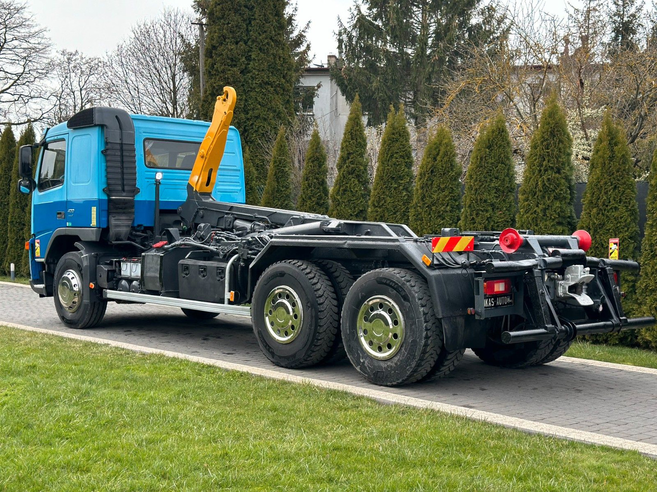 Volvo FM 400 MANUAL 6X4 ABROLLKIPPER - Hákový nosič kontajnerov: obrázok 5 Volvo FM 400 MANUAL 6X4 ABROLLKIPPER - Hákový nosič kontajnerov: obrázok 5
