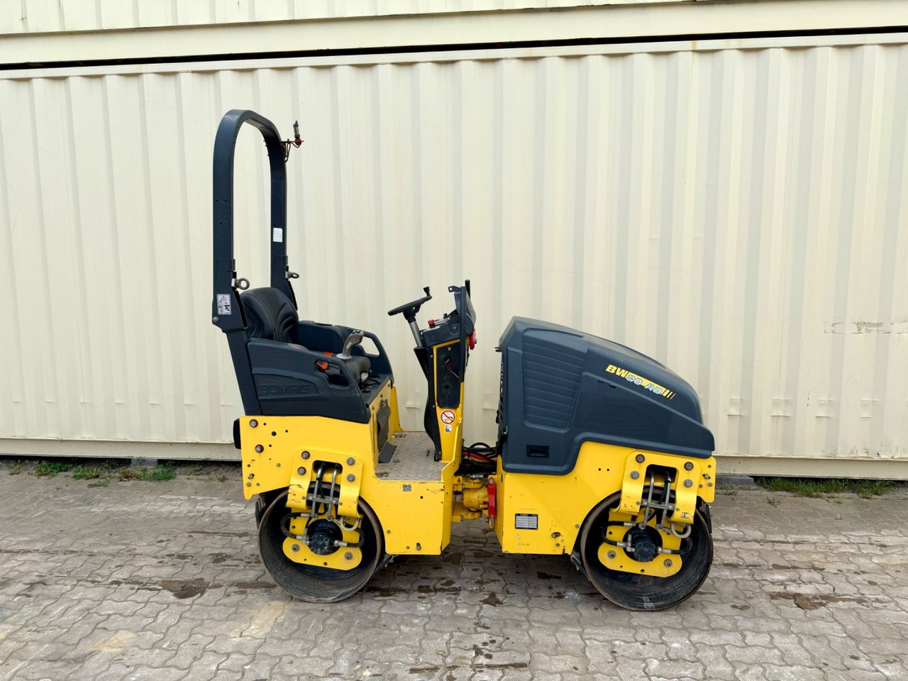 BOMAG BW80AD-5 / 2018 BJ / 1.005 H / 1.550 KG - Cestný valec: obrázok 5 BOMAG BW80AD-5 / 2018 BJ / 1.005 H / 1.550 KG - Cestný valec: obrázok 5